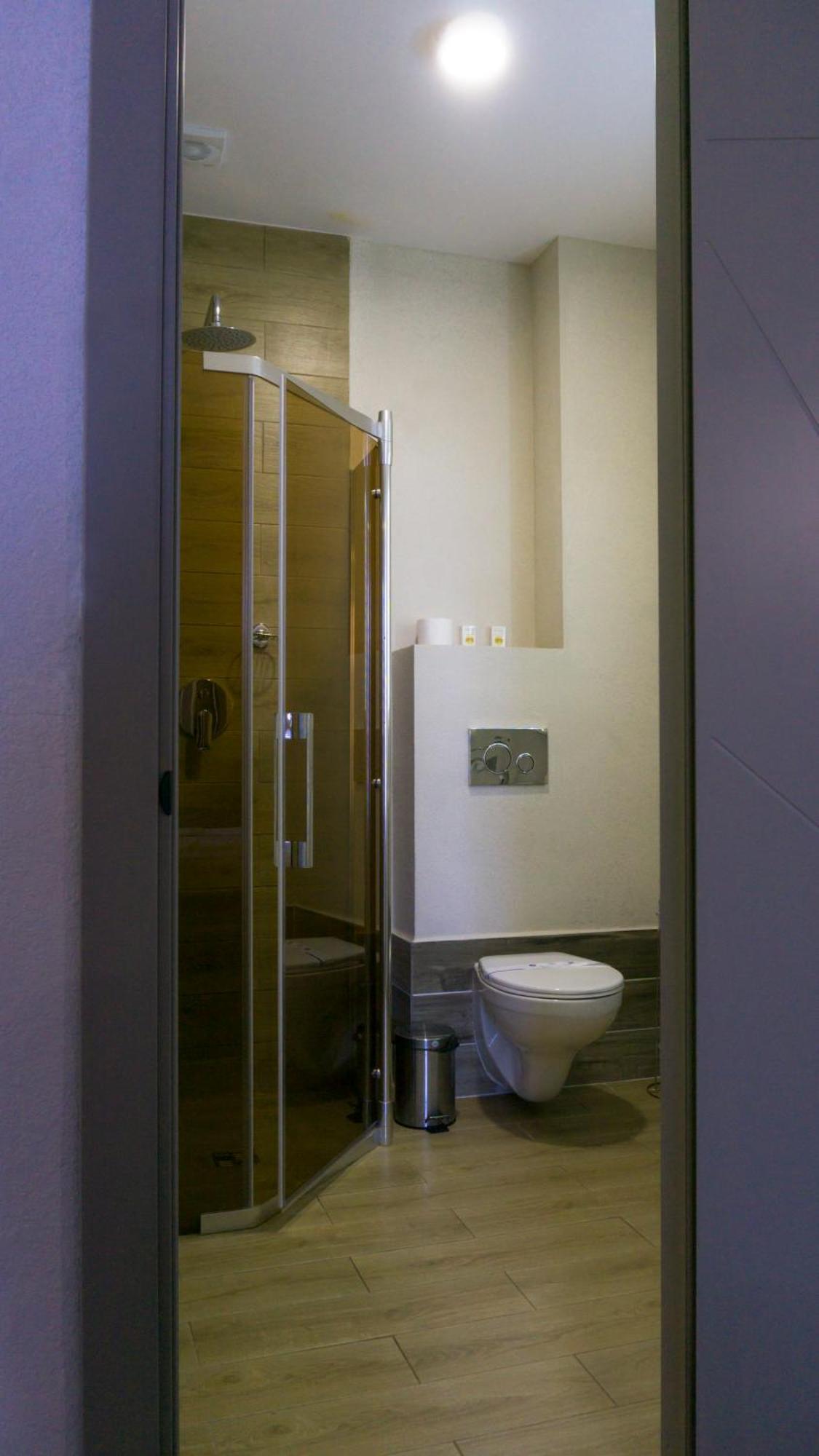 Arta City Hotel Yavoriv  Esterno foto